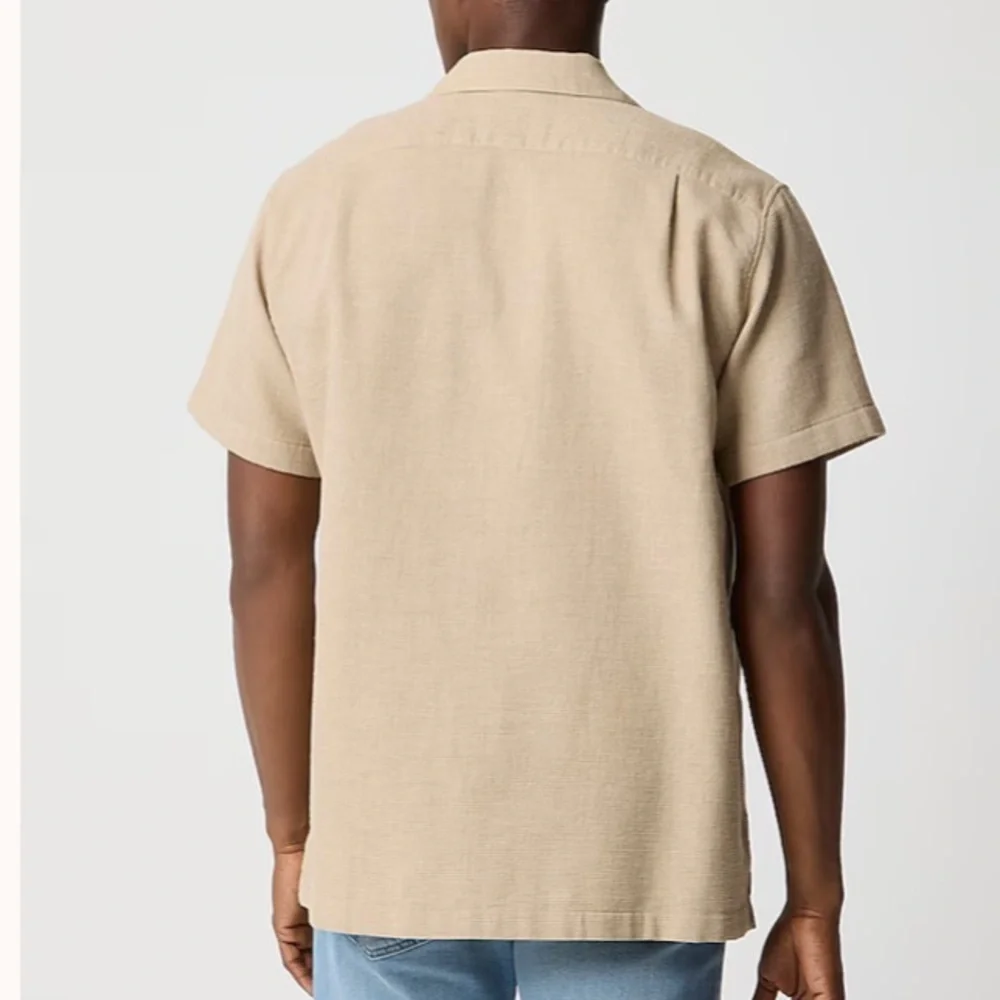 NWOT j crew heather light camel Short-sleeve waffle dobby camp shirt